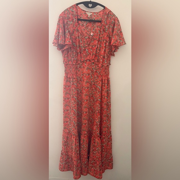Dresses & Skirts - Max Estudio Floral Red Maxi Dress with Flutter Sleeves